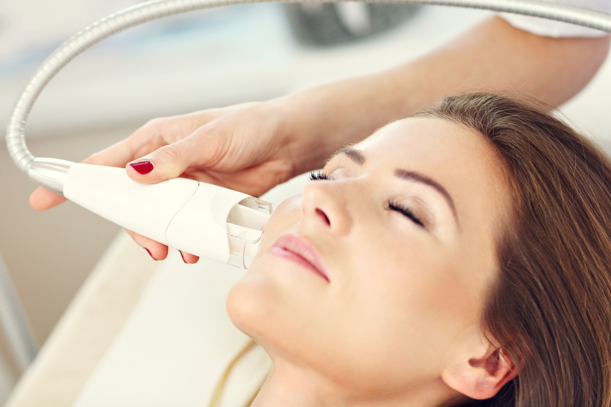 What Is an Oxygen Facial? [Rejuvenating Your Skin]